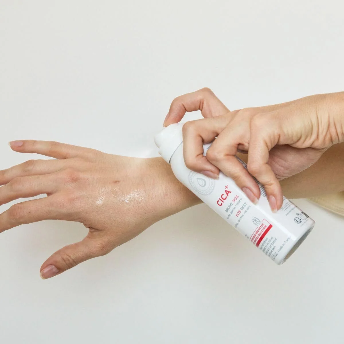 Topicrem CICA+ Sensitive Skin Care Spray - Image 3